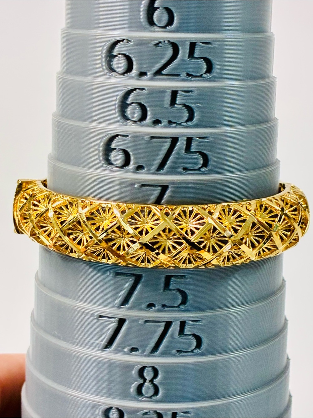 Stackable Gold Filigree Openwork Bangle Bracelet - Elegant Women's Jewelry - Picture 7 of 14